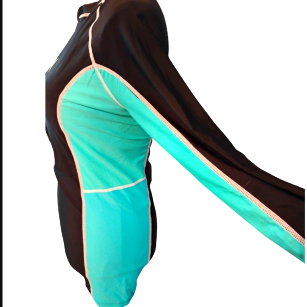 Daci Women's Surfing Bathing Suit. - Picture 4 of 6